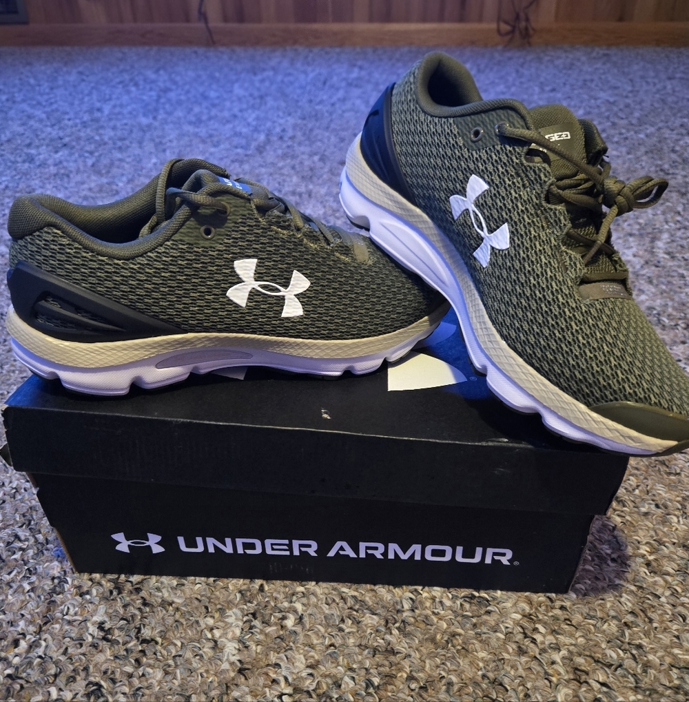 ****TWO PAIR OF SNEAKERS! ***Under Armour Forest Green Athletic Sneakers
